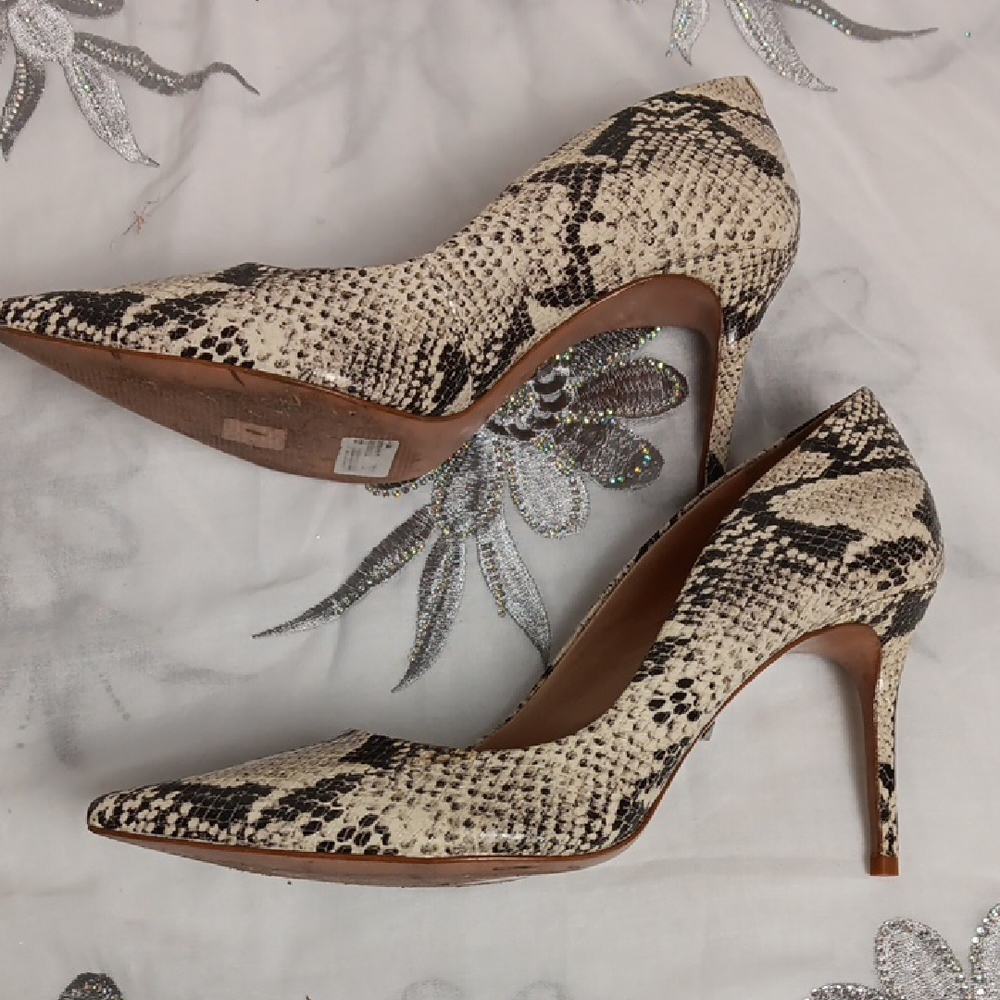 SCHUTZ Black and Cream Heels Snakeskin Print - Picture 3 of 9